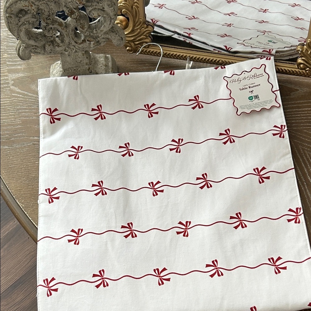NWT! Shabby Chic Coquette Ribbon & Bow Red and White Table Runner - Picture 5 of 5
